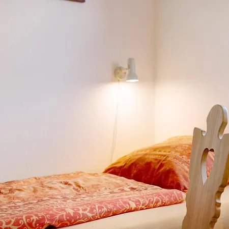 Strobel アパート *